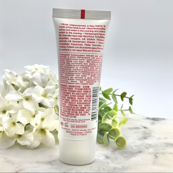 Clarins Gentle Foaming Cleanser With Cottonseed 1.4 Ounce 50 mL Tube Full Size - Picture 2 of 13